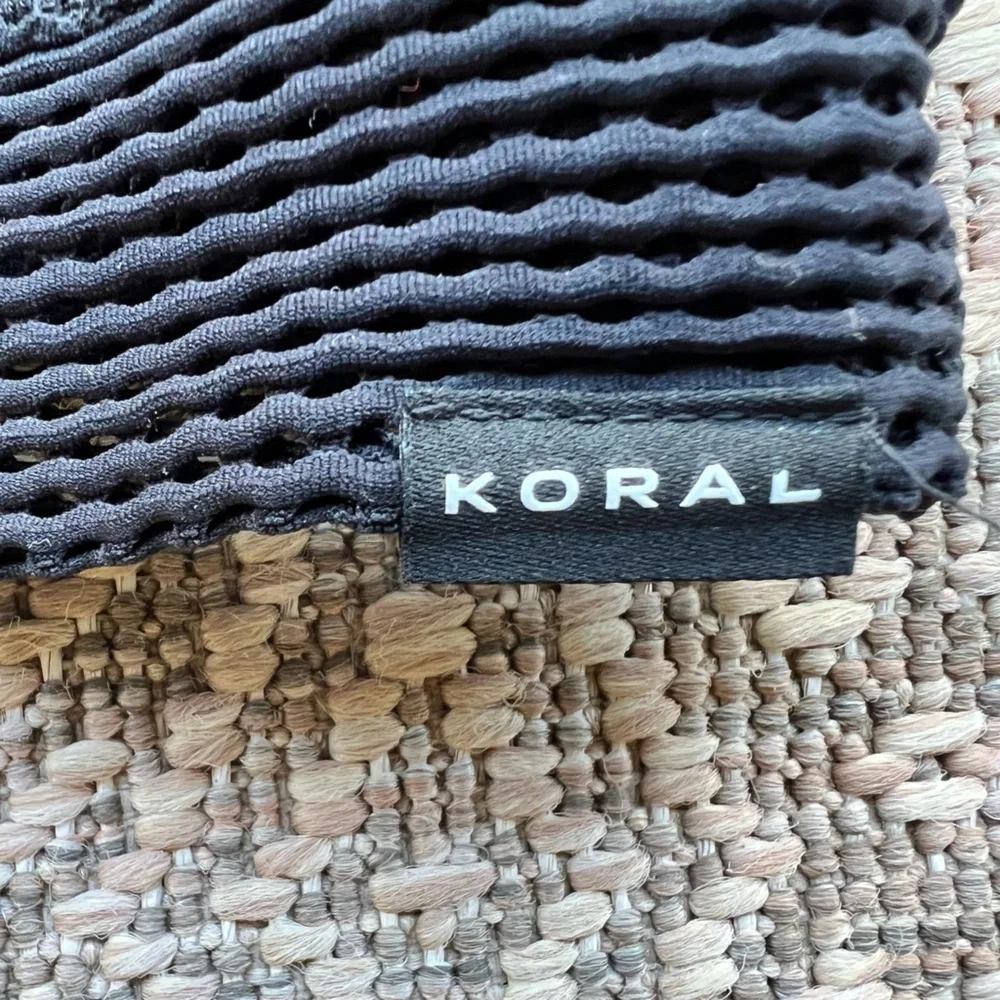 Koral Pump Black Net‎ Mesh Sweatshirt Pullover Womens Size M Athleisure